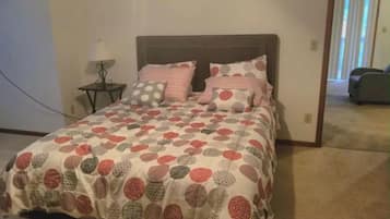 1 bedroom, desk, iron/ironing board, free WiFi
