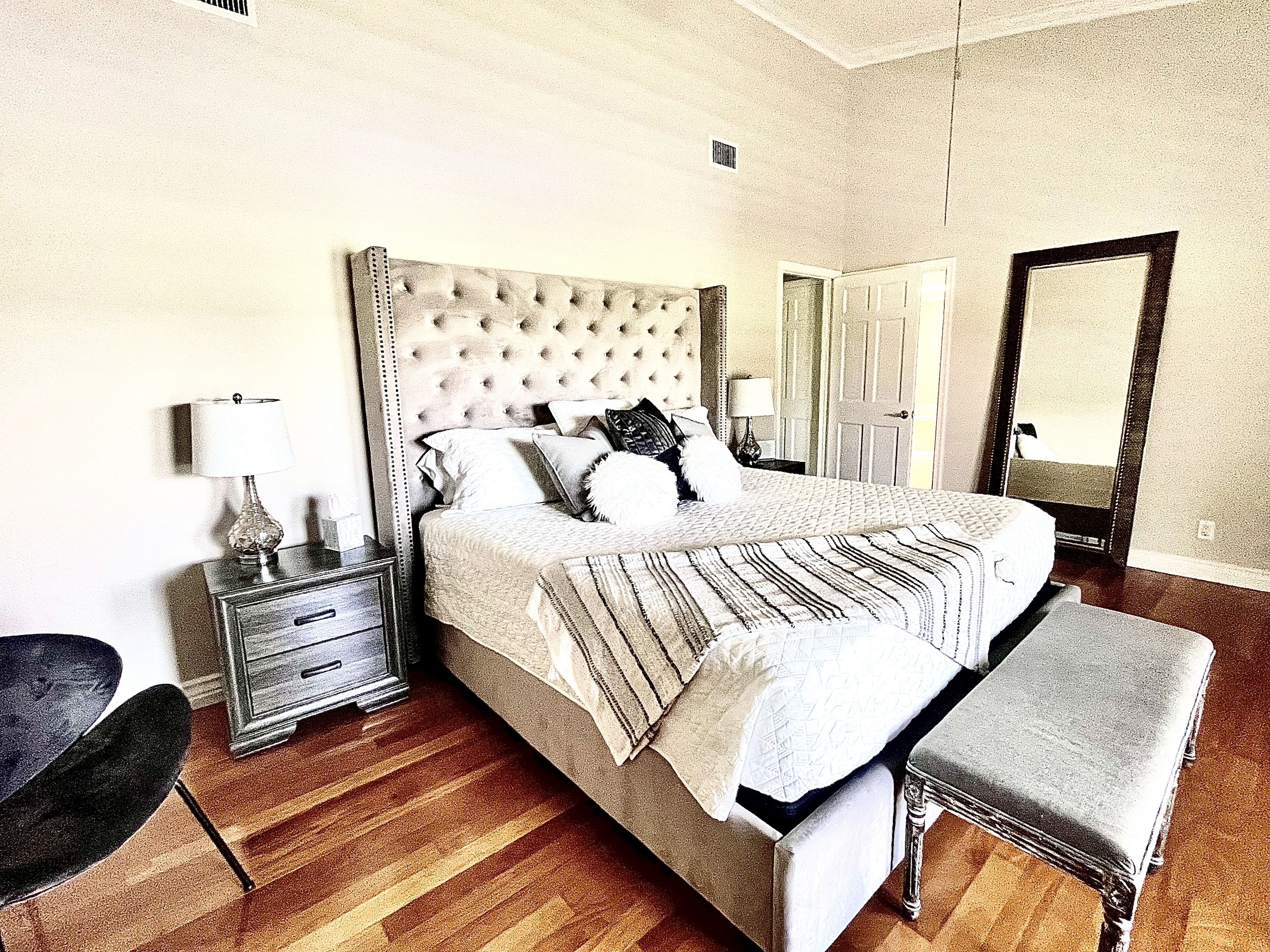 4 chambres, bureau, fer et planche à repasser, Wi-Fi gratuit