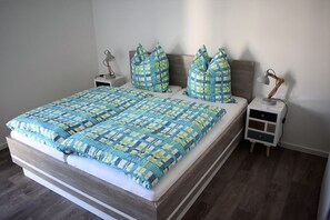 3 bedrooms, WiFi, bed sheets - 50.3.N Nordkoje - Modern, high-quality vacation apartment, sauna, large balcony, (Wangerland)