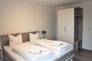3 室のベッドルーム、WiFi、ベッドシーツ