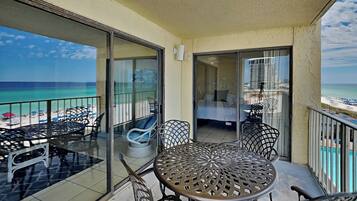 Condo, 1 King Bed with Sofa bed, Balcony, Ocean View | Outdoor dining