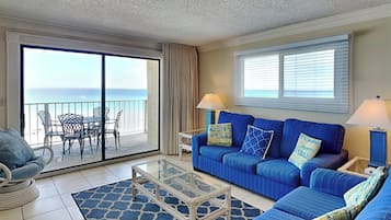 Condo, 1 King Bed with Sofa bed, Balcony, Ocean View | Living area | 40-inch TV with cable channels