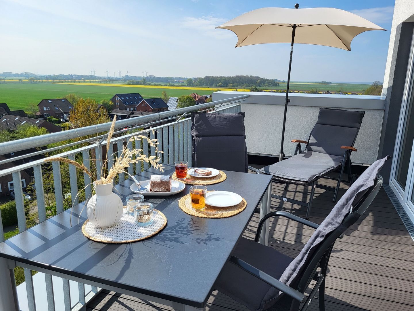 屋外ダイニングエリア