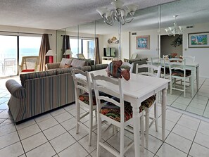 Condo, Multiple Beds, Balcony, Ocean View | Dining