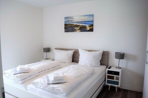 3 bedrooms, WiFi, bed sheets