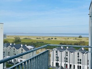 Property grounds - 49.5.M Ankerplatz - Modern, high-quality vacation apartment, sauna, large balcony, (Wangerland)