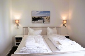 5 chambres, fer et planche à repasser, Wi-Fi, draps fournis