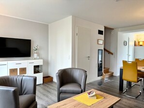 Unclassified image, 3 of 33, button - House No. 18, Ferienhaus Fischerhus - Well-kept vacation home, sauna, south-facing terrace, (Wangerland)