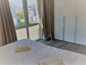 5 quartos, Wi-Fi, roupa de cama