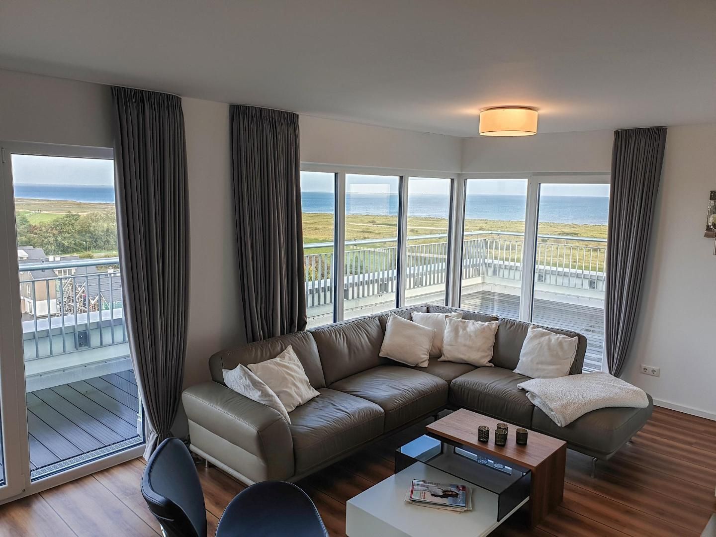 TV, lareira, aparelho de som