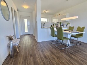 Dining - 47.3.M Seestern - Sunny apartment with sea view, infrared cabin, large balcony (Wangerland)