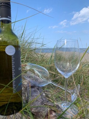 Unclassified image, 3 of 19, button