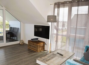 Unclassified image, 2 of 26, button - House No. 40, Ferienhaus Deichgraf - Modern vacation home, sauna, south-facing terrace, (Wangerland)