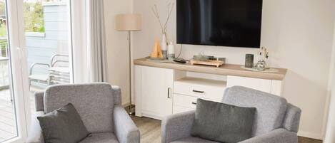 Tv, pejs, stereoanlæg