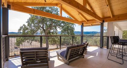 Vineyard House at Oak & Vine