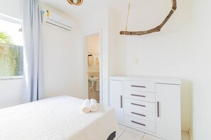 Casa | 4 habitaciones, cortinas blackout, wifi gratis y ropa de cama 