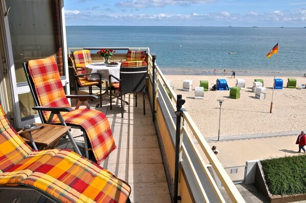 Unclassified image, 1 of 13, button