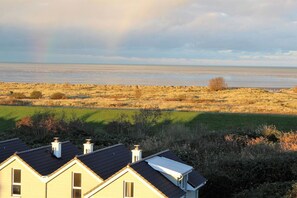 Exterior - 50.5.S Waterkant - Modern, high-quality vacation apartment, sauna, large balcony, (Wangerland)