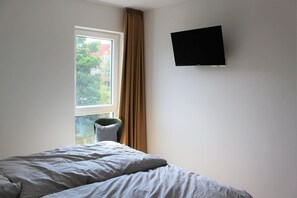 3 室のベッドルーム、WiFi、ベッドシーツ