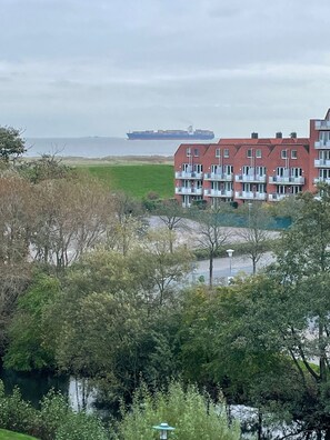 Exterior - 50.4.M Ankerplatz - Modern, high-quality vacation apartment, sauna, large balcony, (Wangerland)