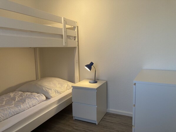 2 多间卧室、WiFi