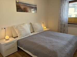 Unclassified image, 5 of 26, button