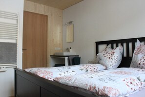 2 soverom og sengetøy