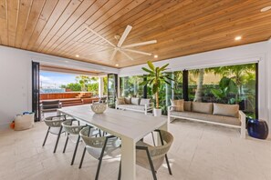 Outdoor dining - Gulfview Estate: Beachfront luxury home with sweeping Gulf views (Anna Maria)