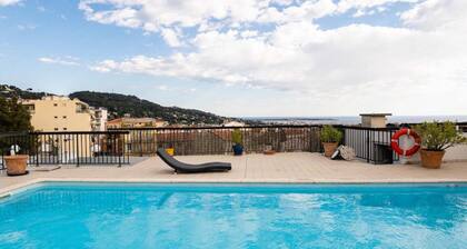 Adonis Cannes - HĂŽtel Thomas