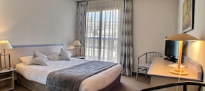 Standard-Doppelzimmer, 1 Doppelbett | Schreibtisch, laptopgeeigneter Arbeitsplatz, kostenloses WLAN