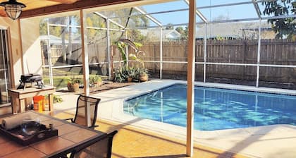 Beautiful Beach Style Home by Port Canaveral w/Private Salt Water pool