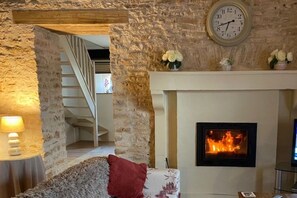 Interior - A Touch of Paradise in rural France with heated pool (Vanzay)