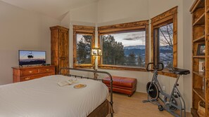 5 habitaciones, tabla de planchar con plancha y wifi gratis