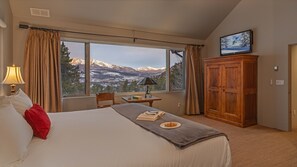 5 Schlafzimmer, Bügeleisen/Bügelbrett, kostenloses WLAN, Bettwäsche