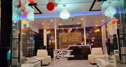 Hotel Dayal International