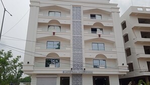 Exterior - Hotel Dayal International (Kanthi)