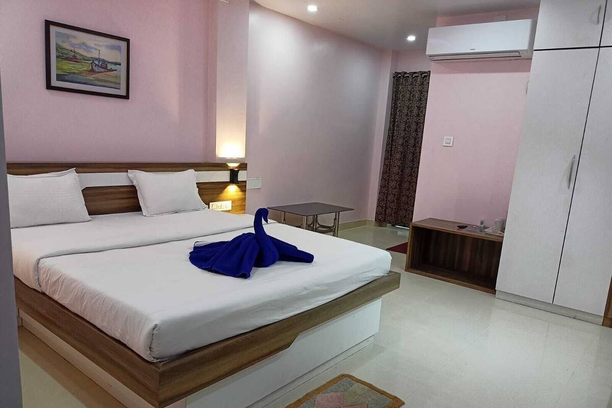 Deluxe Double or Twin Room