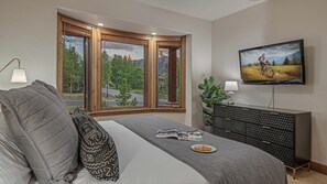 6 camere, una scrivania, ferro/asse da stiro, Wi-Fi gratuito