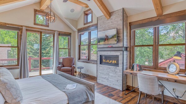 5 habitaciones, tabla de planchar con plancha y wifi gratis 