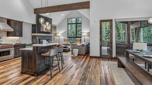 Interior - Luxury + Hot Tub + Close to Golf/Fishing/Skiing - Restoration on the River (Breckenridge)