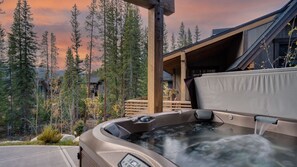Bain à remous extérieur