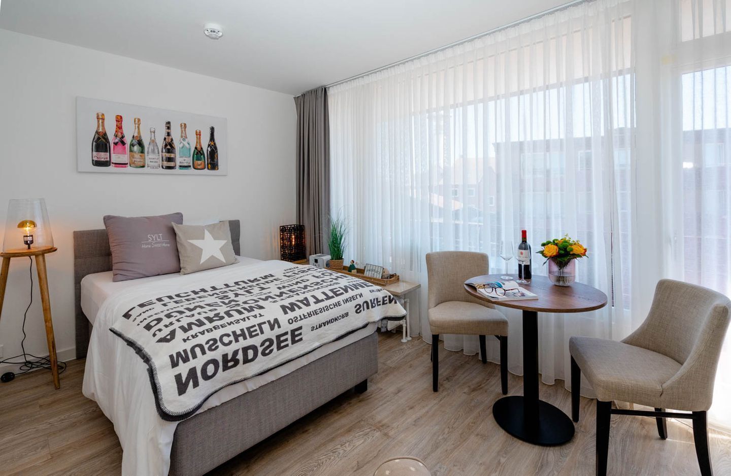 1 bedroom, WiFi, bed sheets