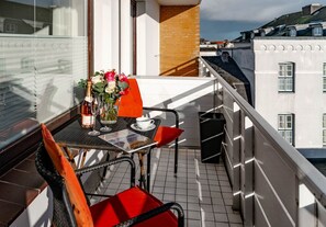 Outdoor dining - Musical - centrally located in Westerland, directly opposite the legendary "Café Wien", (Sylt)