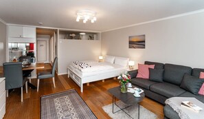 Unclassified image, 3 of 14, button