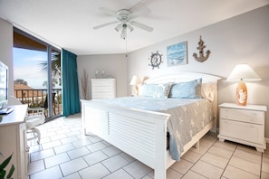 Condo, várias camas, sacada, vista para o oceano | 2 quartos, Wi-Fi de cortesia