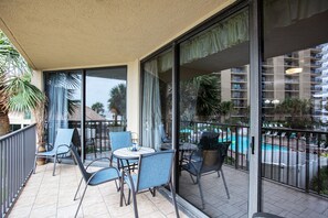 Condo, várias camas, sacada, vista para o oceano | Área da propriedade