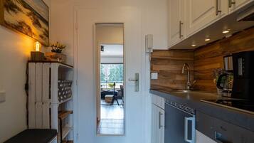 Kühlschrank, Herdplatte, Geschirrspüler