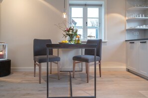 Imagen sin descripción, 2 de 42, botón