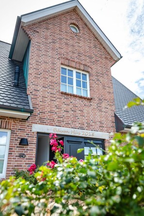 Imagen sin descripción, 3 de 39, botón