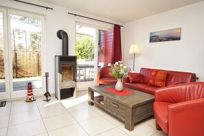 Unclassified image, 3 of 29, button